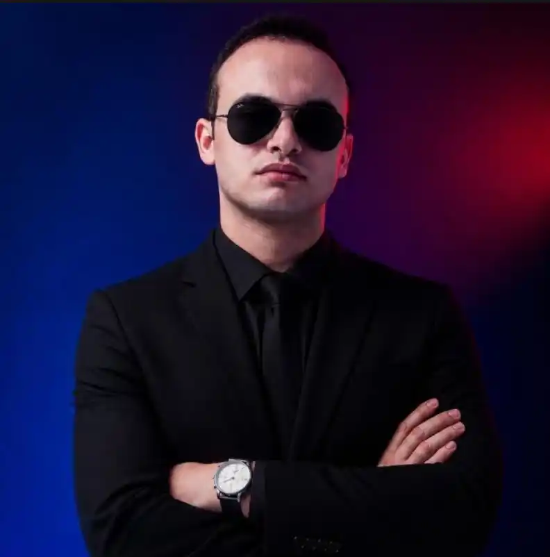 Lucas Marra-Investigador Particular